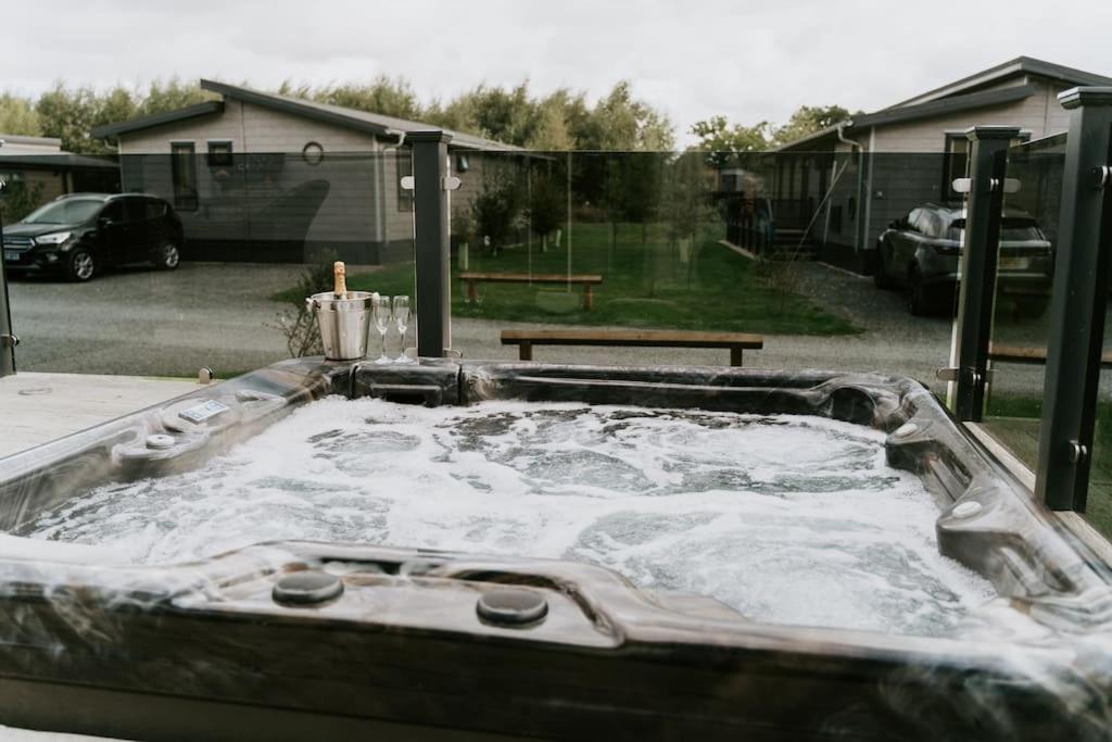 Casa Di Lusso Luxury Lodge 伍德哈尔温泉水疗 外观 照片